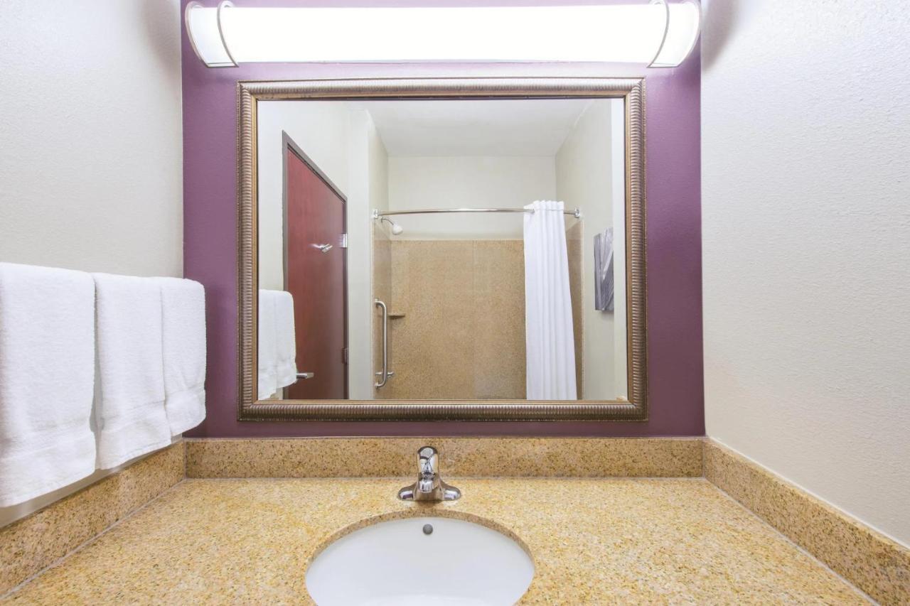 La Quinta By Wyndham Oklahoma City -Yukon Exterior photo