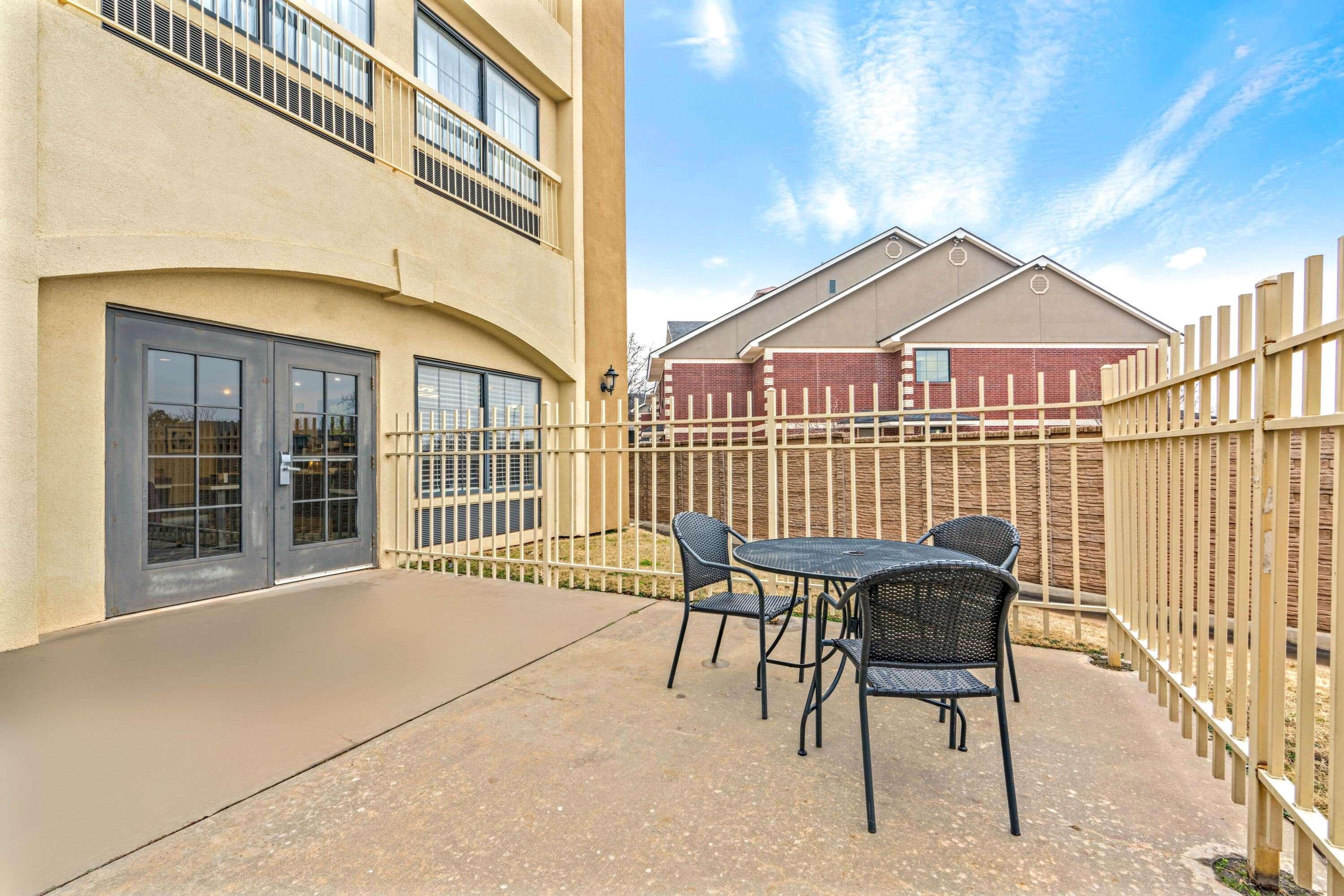 La Quinta By Wyndham Oklahoma City -Yukon Exterior photo